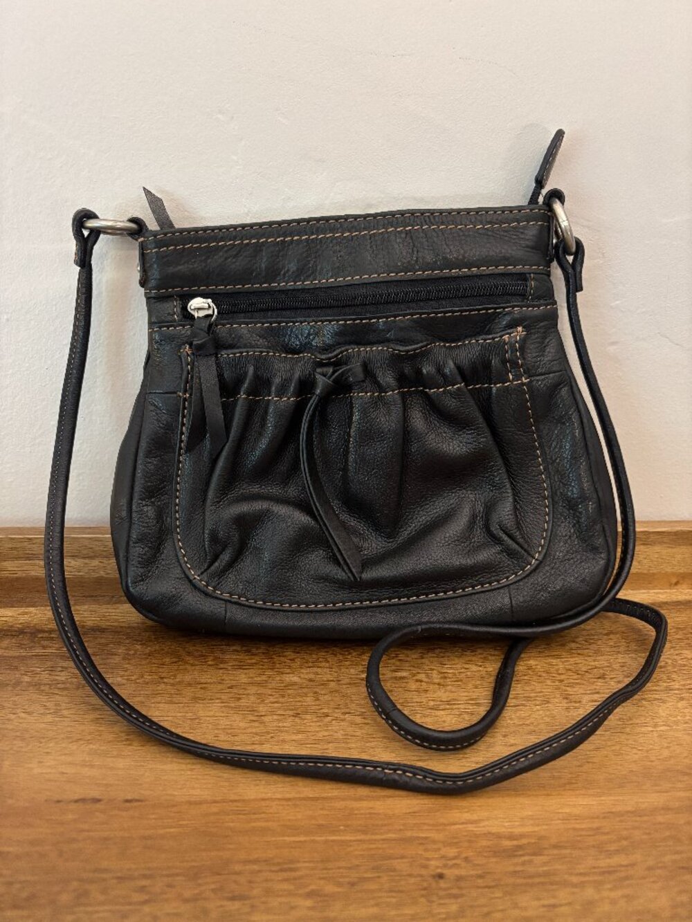 Fossil Black Leather Small Crossbody Pouch Bag